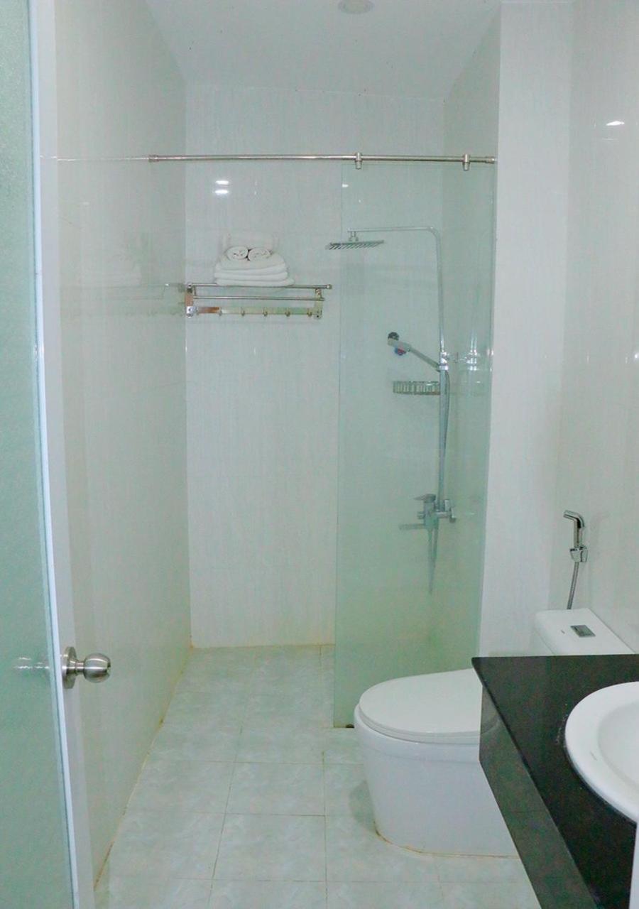 Hotel Khach San Pho Ngoc à Nha Trang Extérieur photo